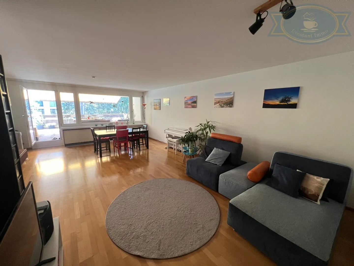 Attico luminoso con ampia terrazza panoramica alle porte di Basilea - Foto 1 di 13