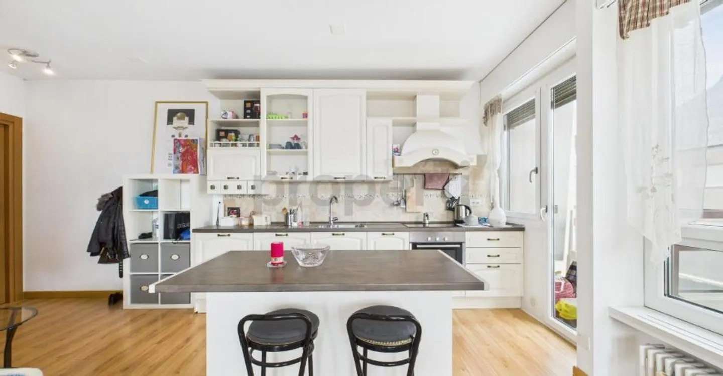 Charming furnished penthouse with terrace - excellent investment - Photo 4 of 11