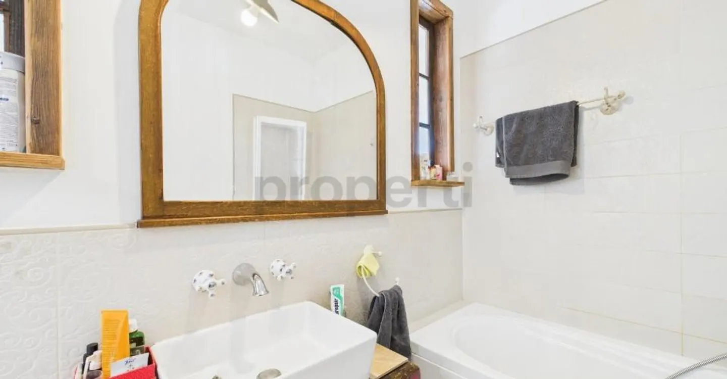 Charming furnished penthouse with terrace - excellent investment - Photo 8 of 11