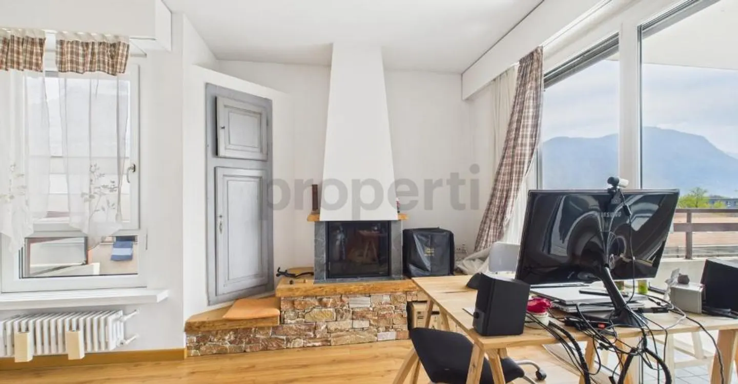 Charming furnished penthouse with terrace - excellent investment - Photo 5 of 11