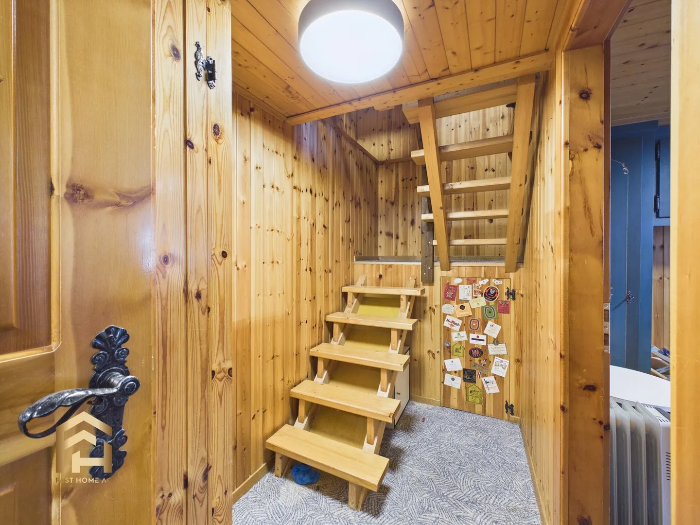 Charming little house with unobstructed view and idyllic surroundings - Photo 12 of 13