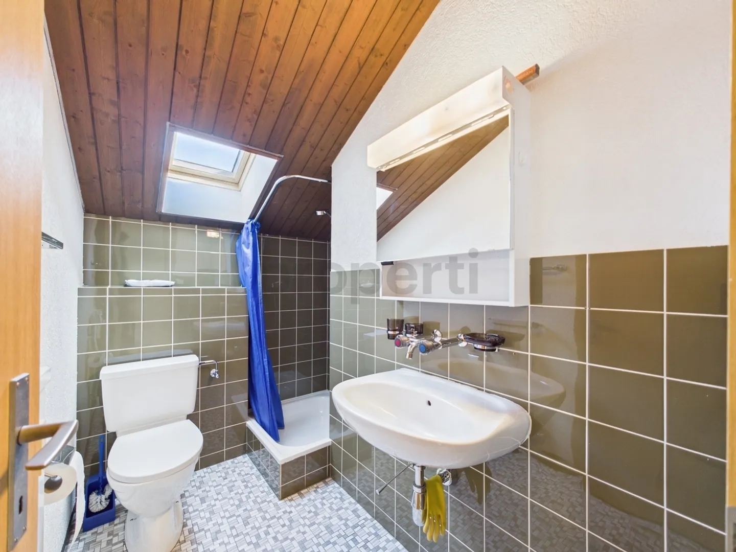 Appartement sous les combles avec charme et confort - Photo 7 sur 10