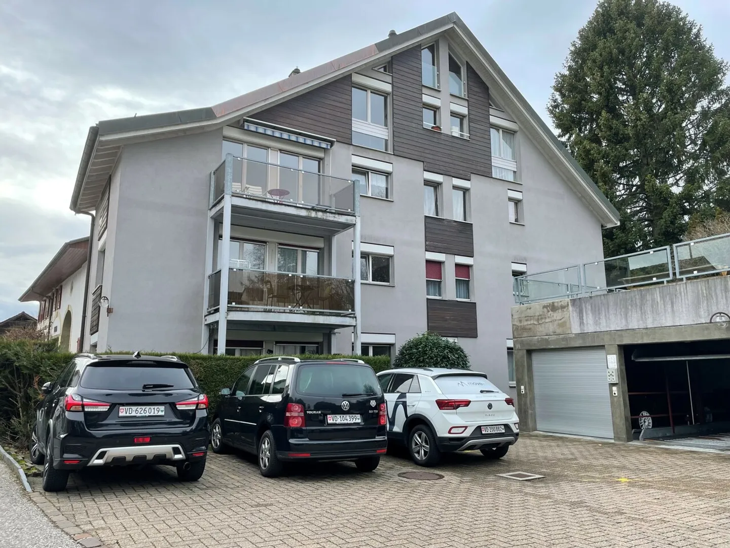 Ampio appartamento di 2 stanze in mansarda - Foto 8 di 8