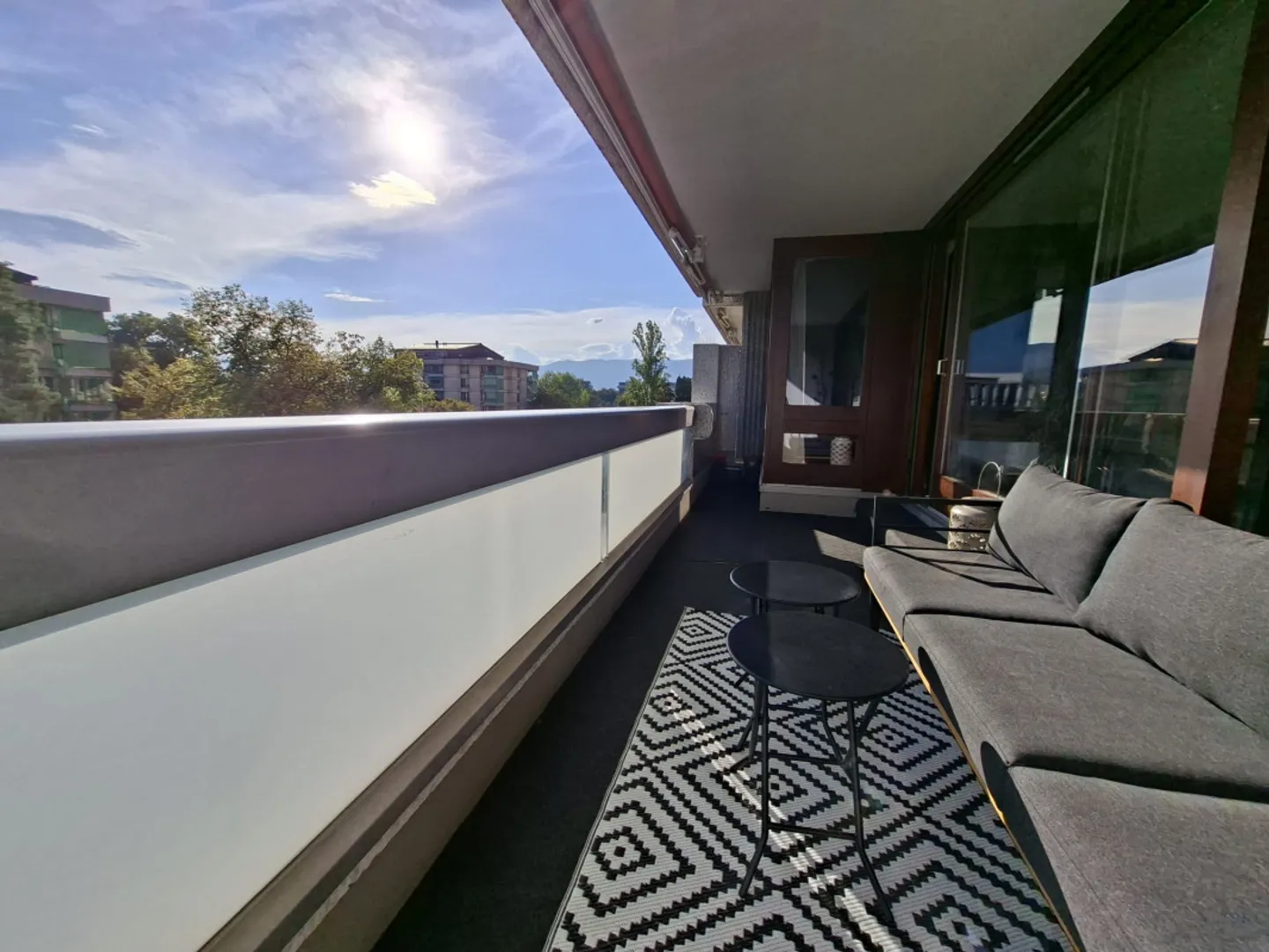 Very nice 2.5 room apartment with large balcony and exceptional view - Photo 6 of 8