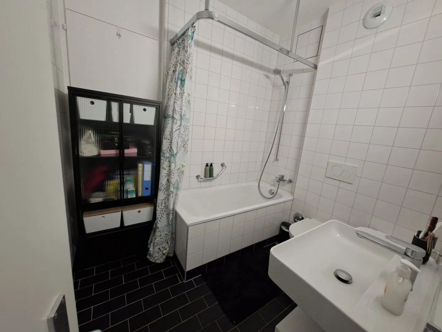 Very nice 2.5 room apartment with large balcony and exceptional view - Photo 7 of 8