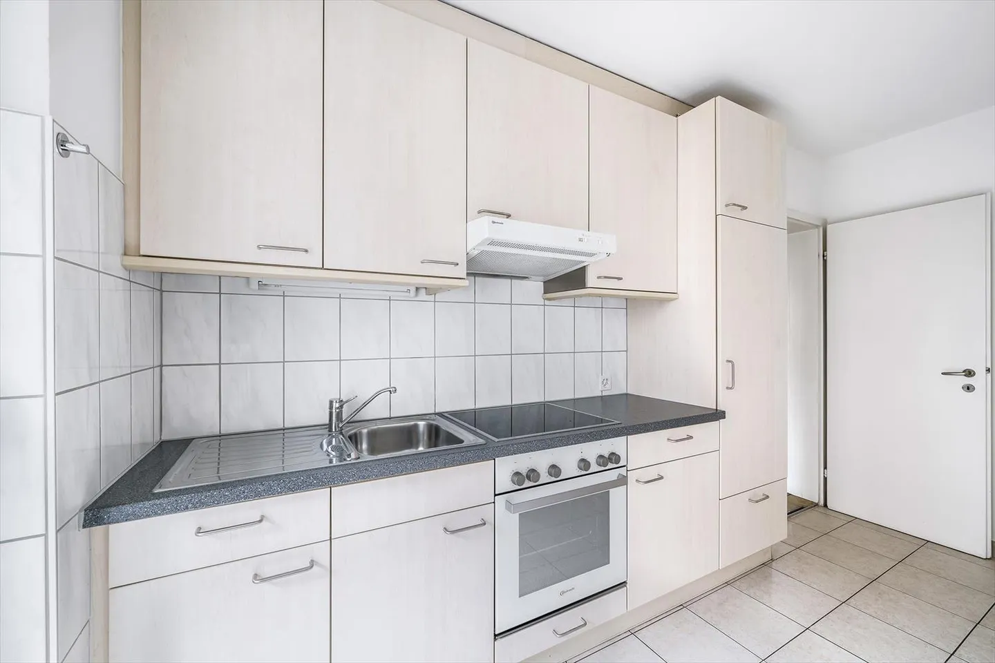 LOUER SANS CAUTION - Appartement, au cœur de la ville! - Photo 2 sur 9