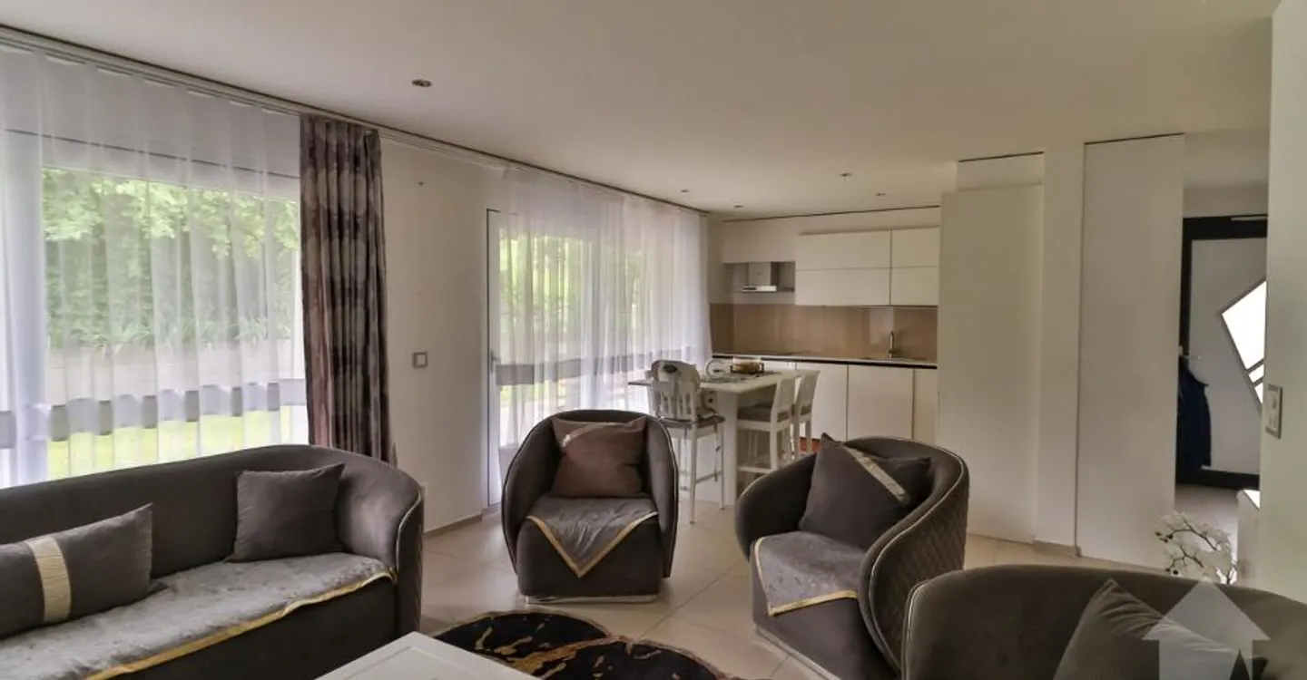 Bella villa composta da 2 appartamenti indipendenti - Foto 6 di 13