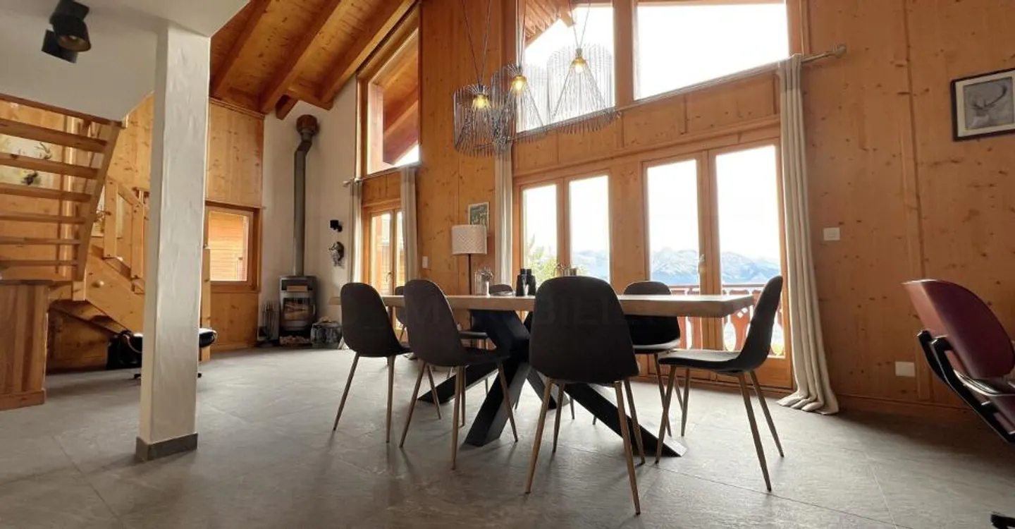 Magnificent 7.5-room chalet with breathtaking view - Photo 7 of 7