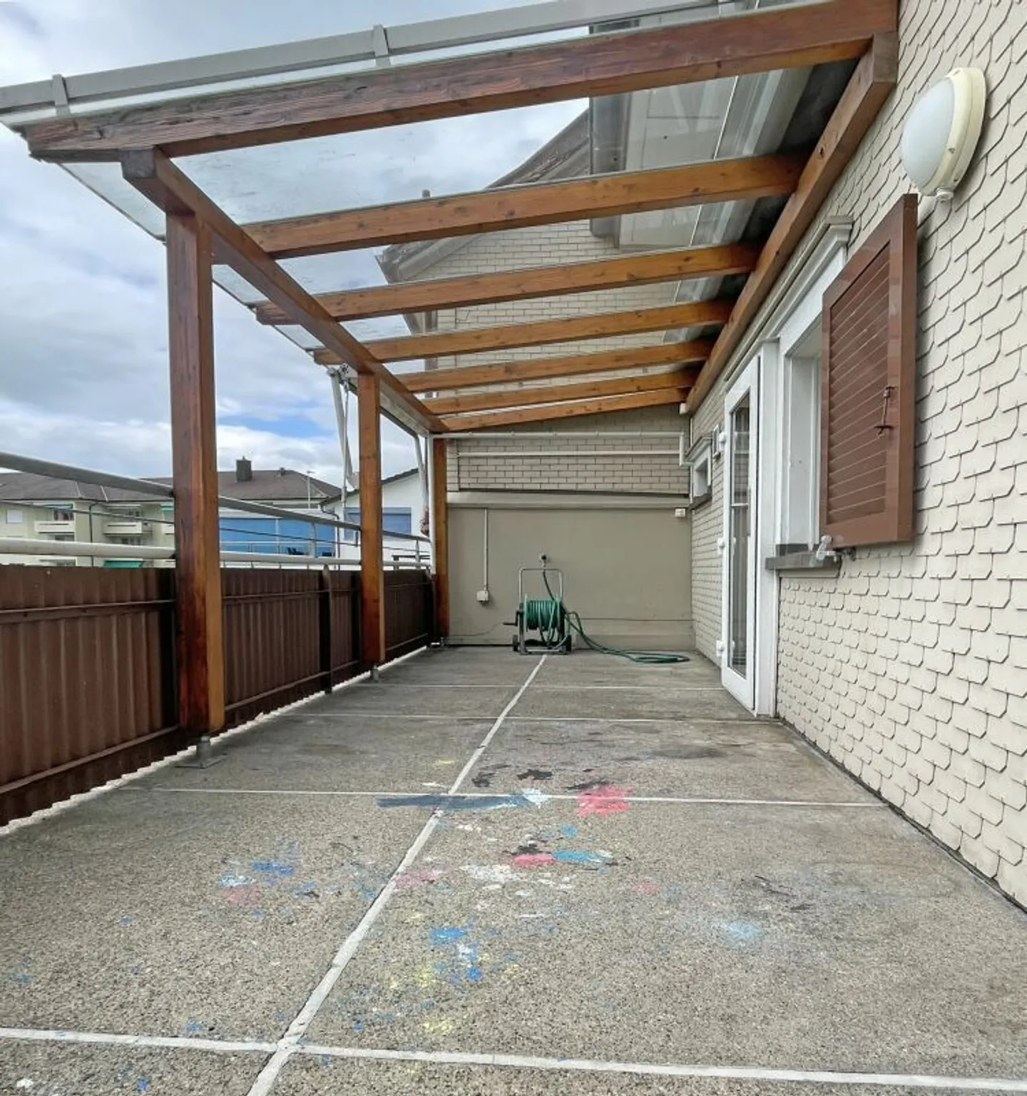 Immeuble résidentiel/commercial central bien situé - Photo 9 sur 27