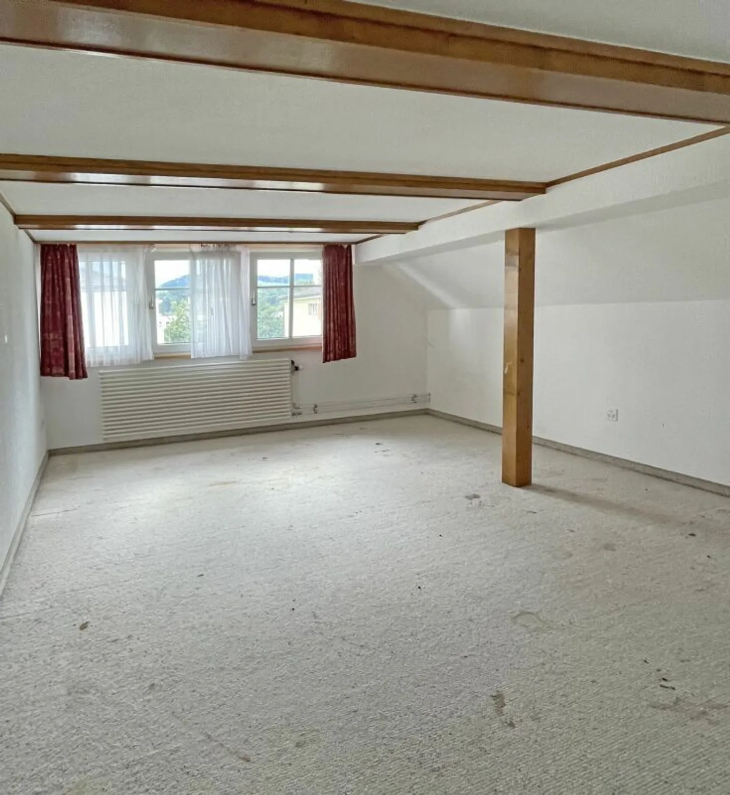 Immeuble résidentiel/commercial central bien situé - Photo 16 sur 27