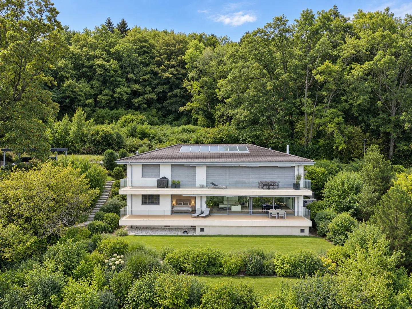 Contemporary apartment in the heart of Lavaux, with a panoramic view of Lake Geneva - Photo 1 of 11