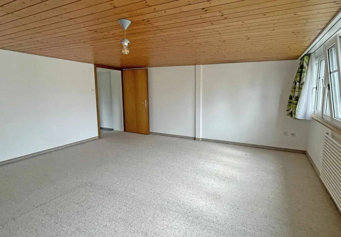 Immeuble résidentiel/commercial central bien situé - Photo 18 sur 27