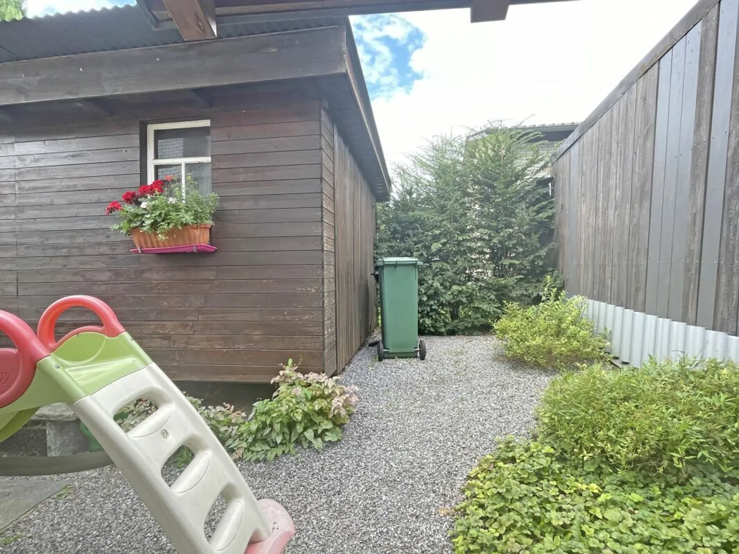 Immeuble résidentiel/commercial central bien situé - Photo 22 sur 27