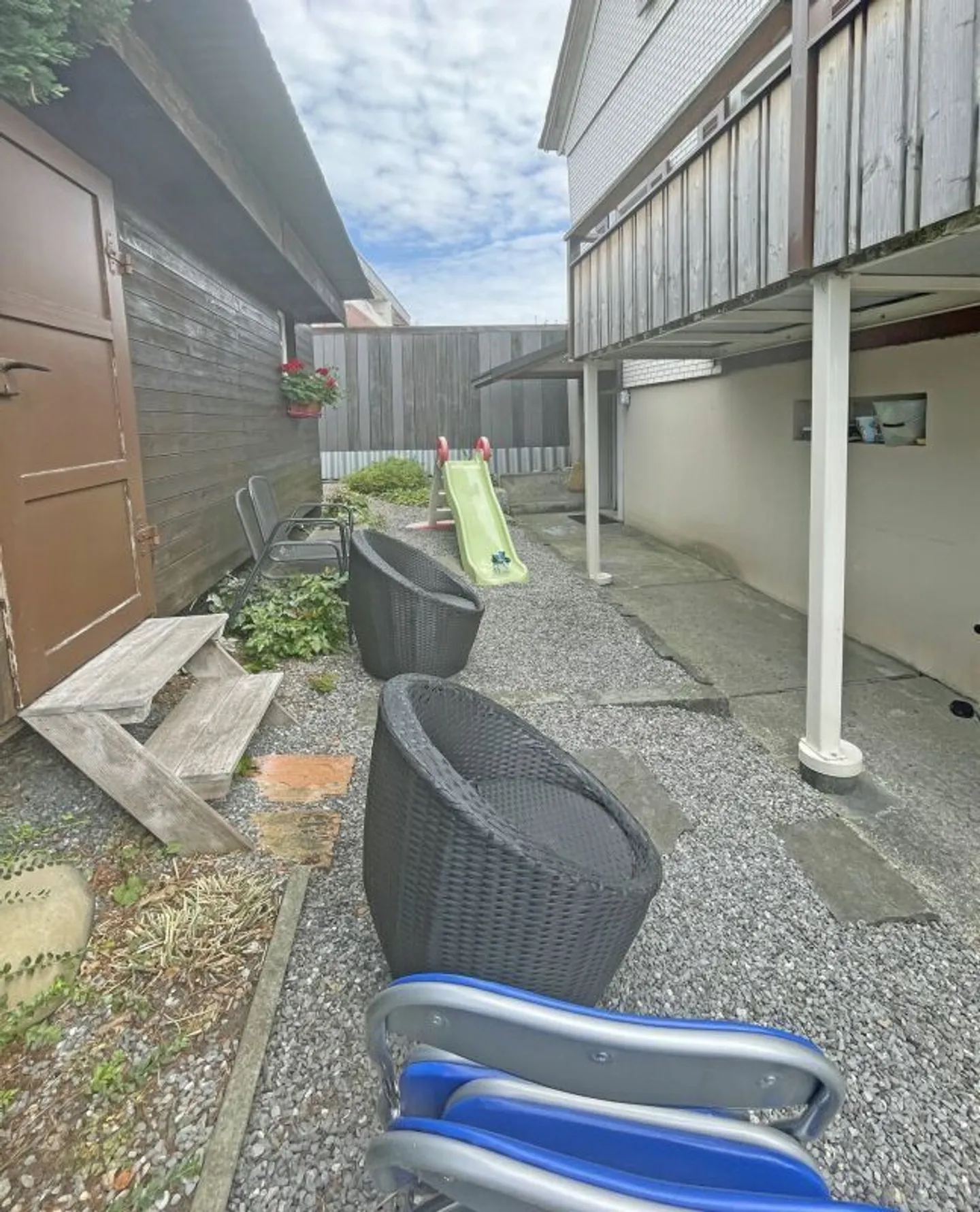 Immeuble résidentiel/commercial central bien situé - Photo 23 sur 27