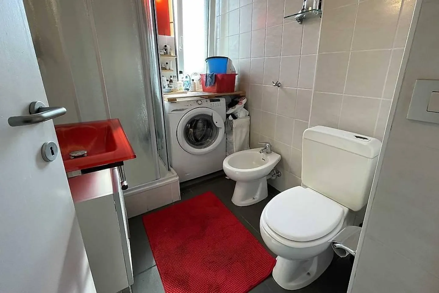 Appartement Charmant avec Vue sur le Lac - Photo 9 sur 11