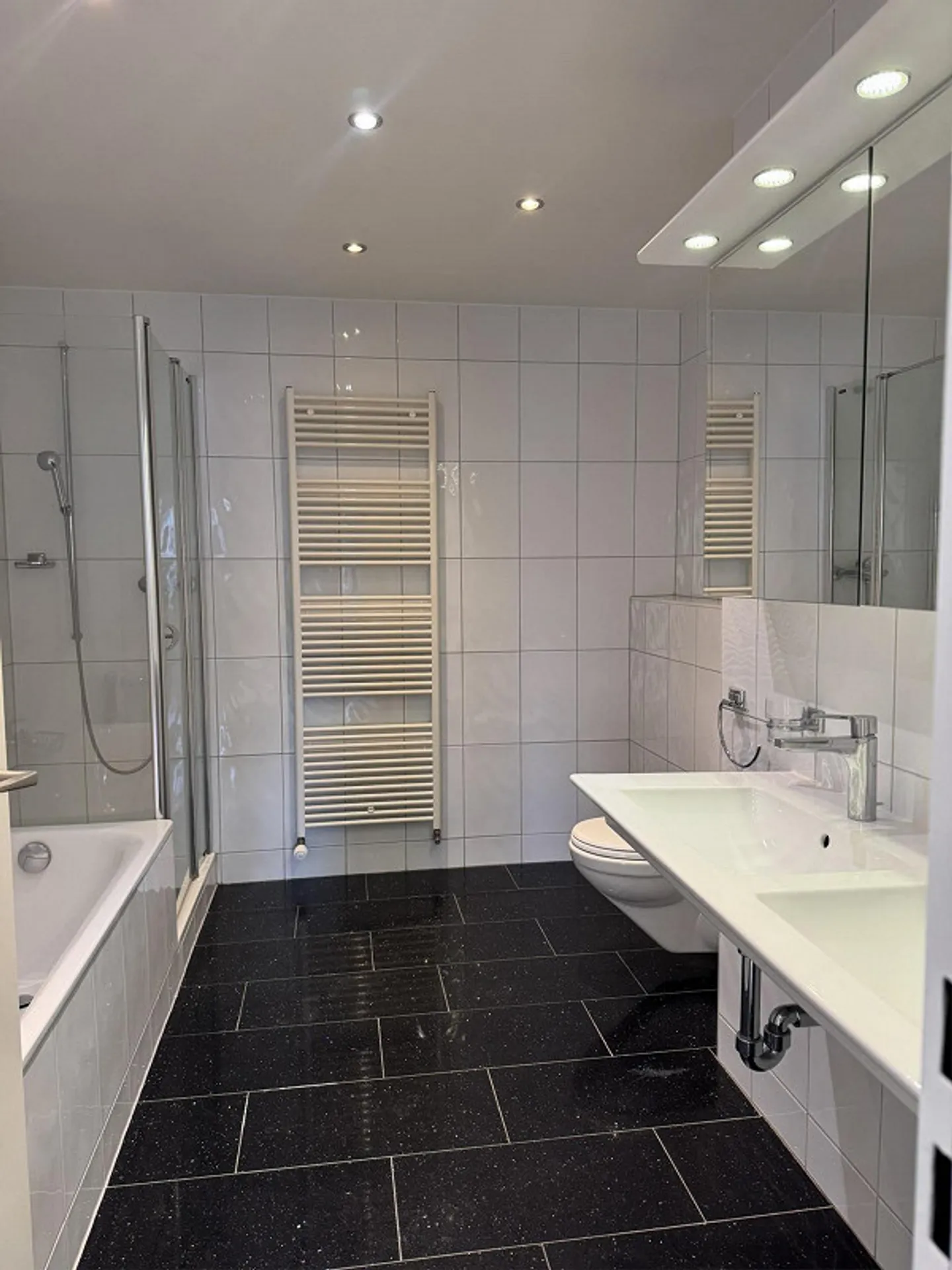 Appartement lumineux de 5,5 pièces à Muri près de Berne - Photo 9 sur 11