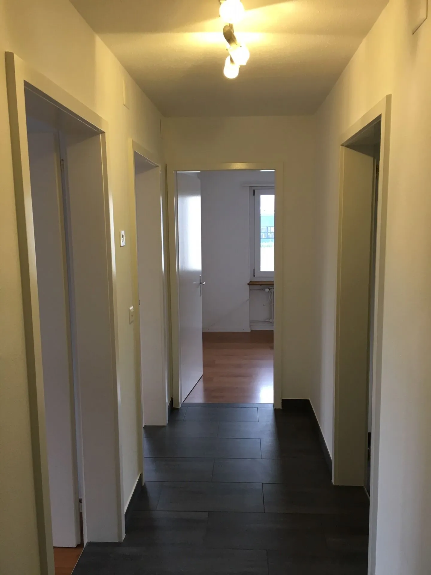 Charmante Wohnung in Safenwil - Foto 8 von 8