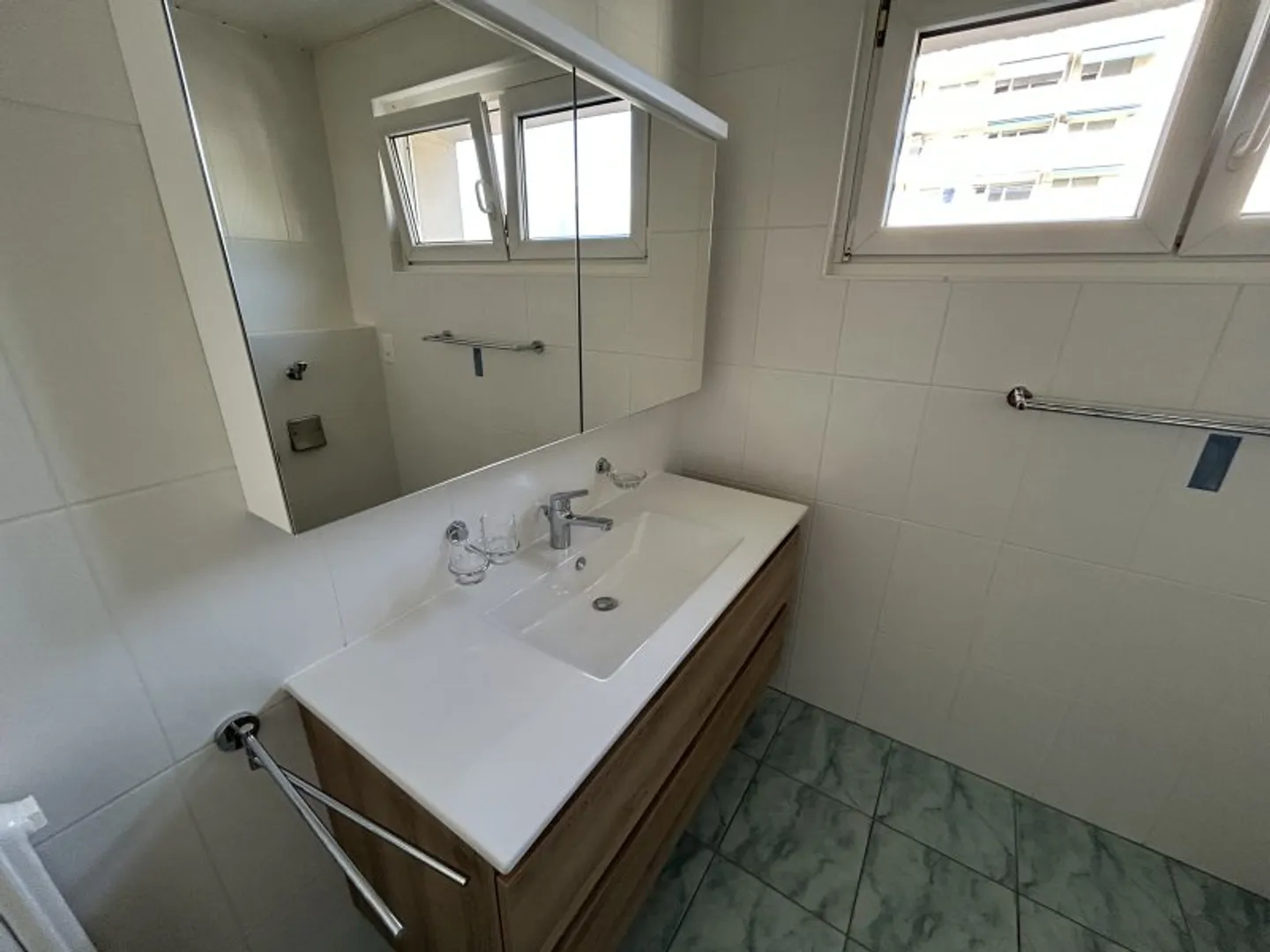 06901 - Appartement 3.5 Pièces - Rue du Pré Raye 4 - Collombey - Photo 2 sur 7