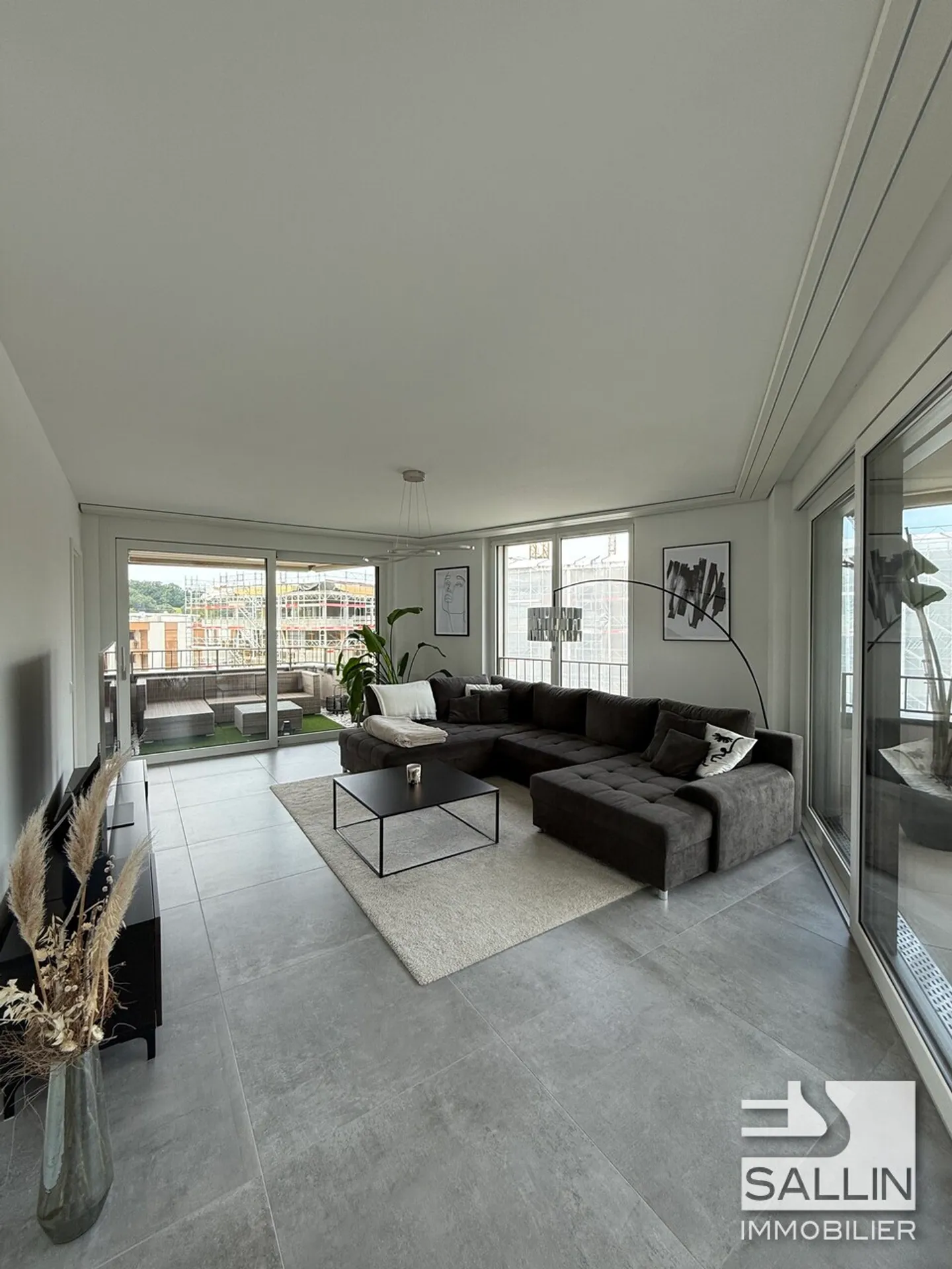 Eco-Quarter Apartment in Marly - Photo 5 of 15