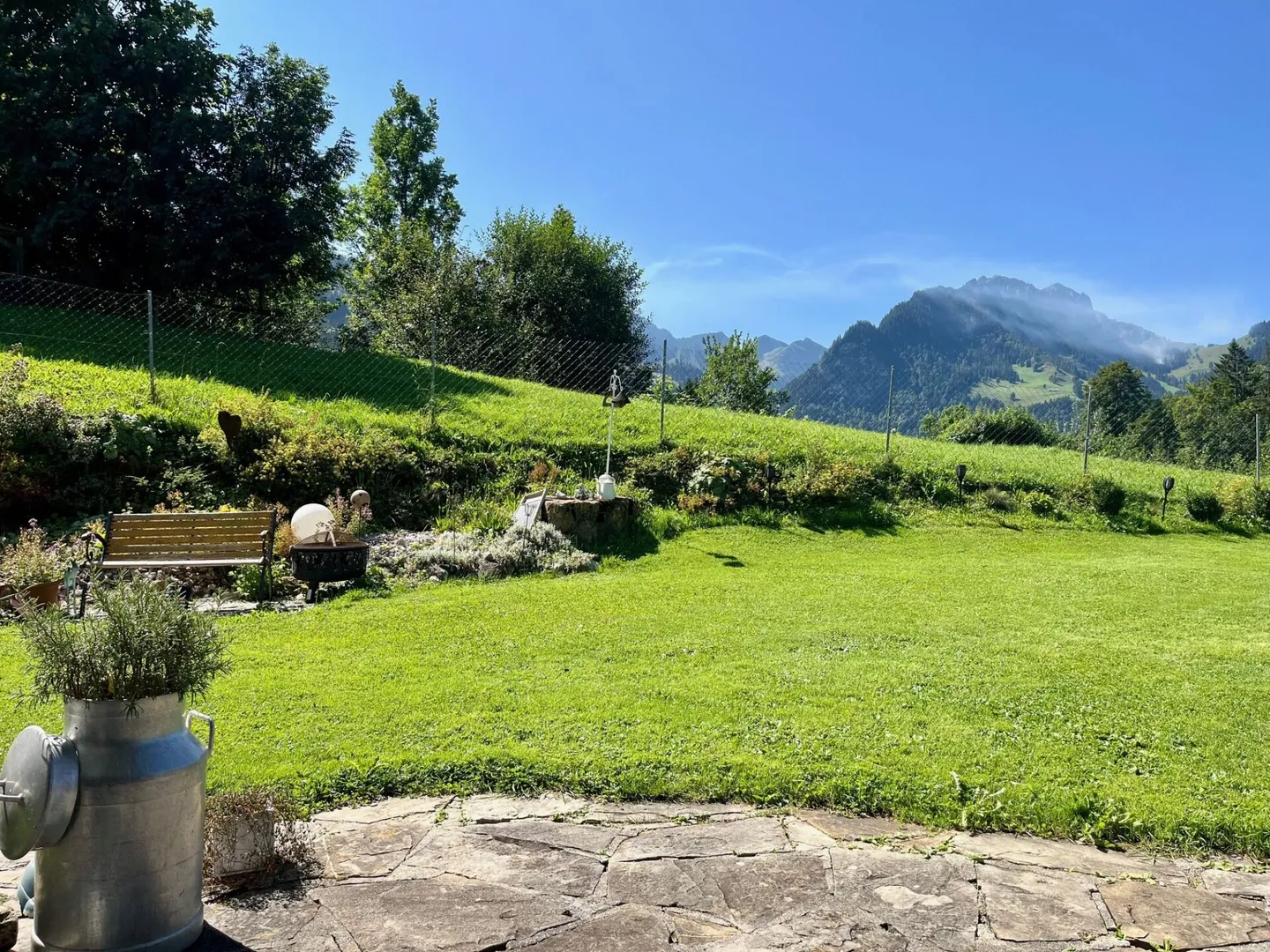 Maison intergénérationnelle avec réserve foncière à Schwarzsee FR - entièrement louée dans un emplacement de choix ! - Photo 15 sur 15