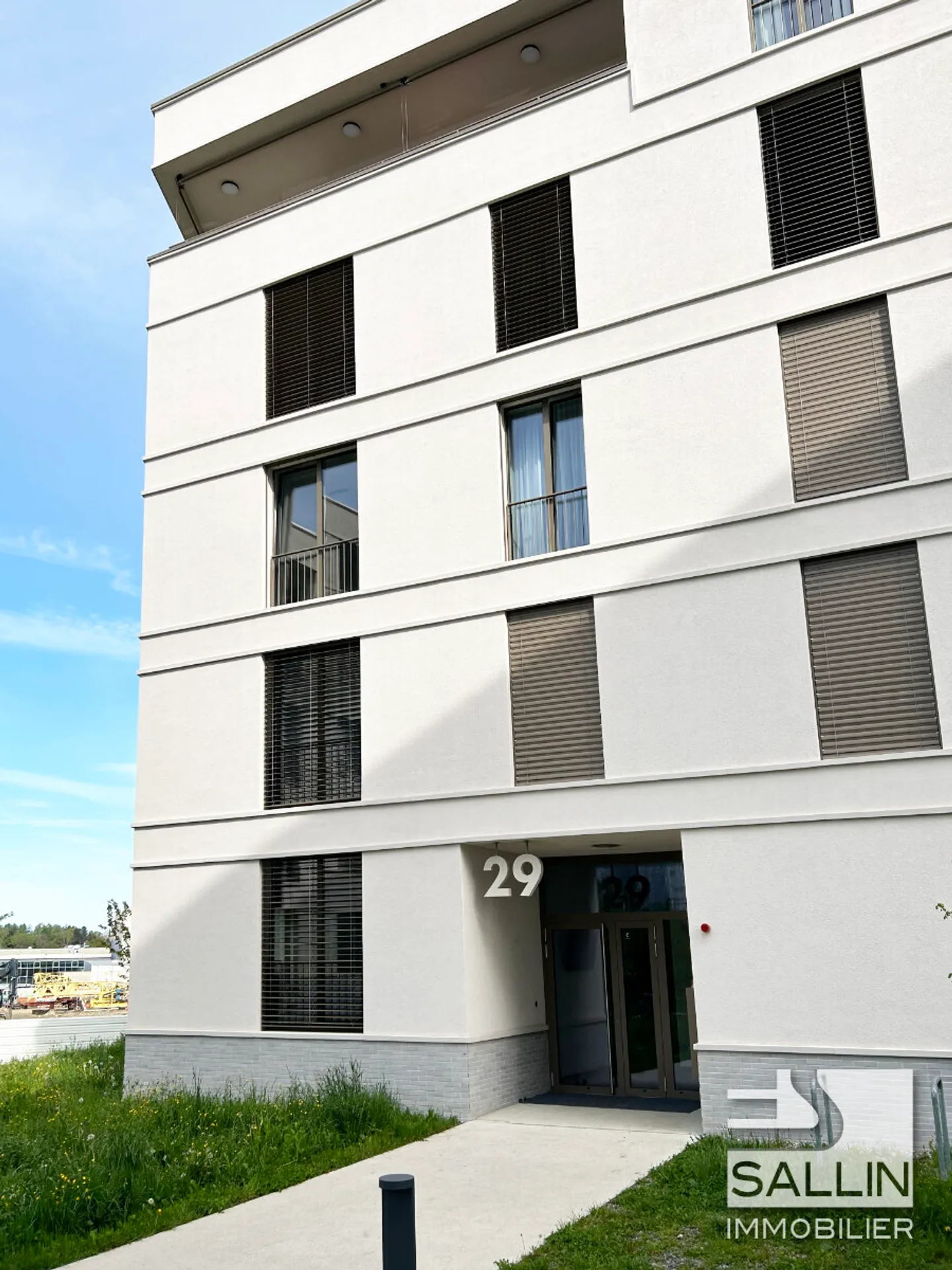 Eco-Quarter Apartment in Marly - Photo 2 of 15