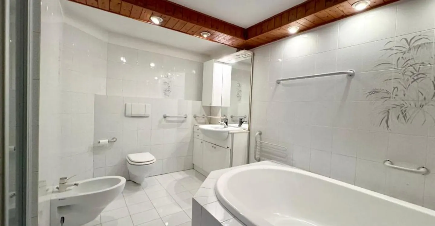 Appartement lumineux de 5,5 pièces à Castel San Pietro - Photo 5 of 10