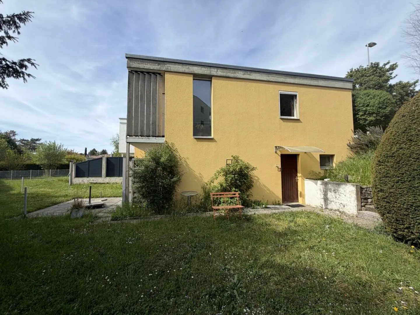 Maison Mitoyenne 5.5 Pièces - Double Garage - Grand Jardin - Photo 9 sur 12