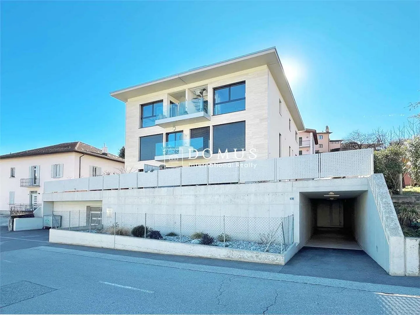 Appartamento moderno con giardino privato - Foto 8 di 9
