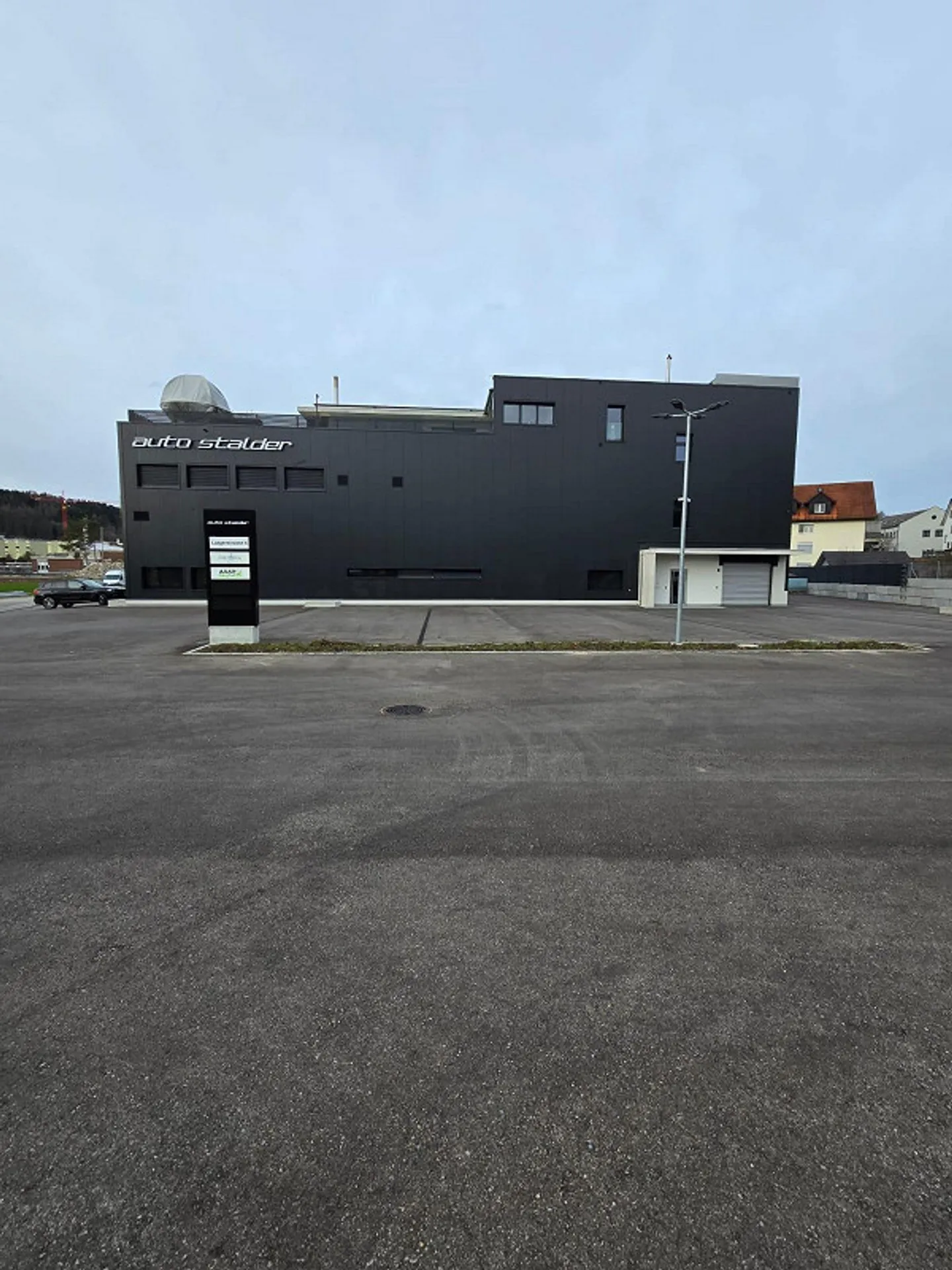 Exclusive underground parking spaces for cars, trailers, campers, buses, boats - Photo 12 of 14