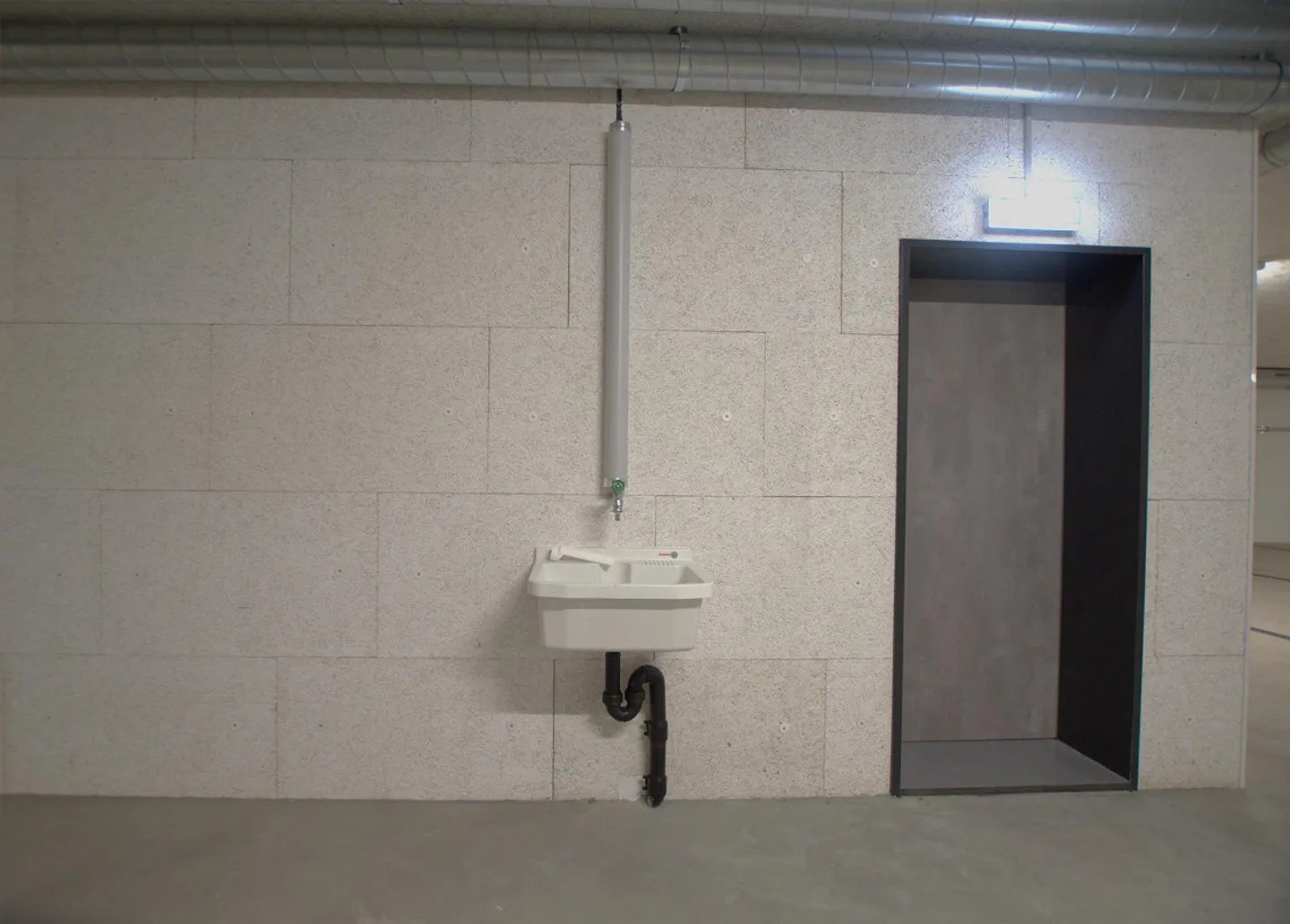 Exclusive underground parking spaces for cars, trailers, campers, buses, boats - Photo 7 of 14