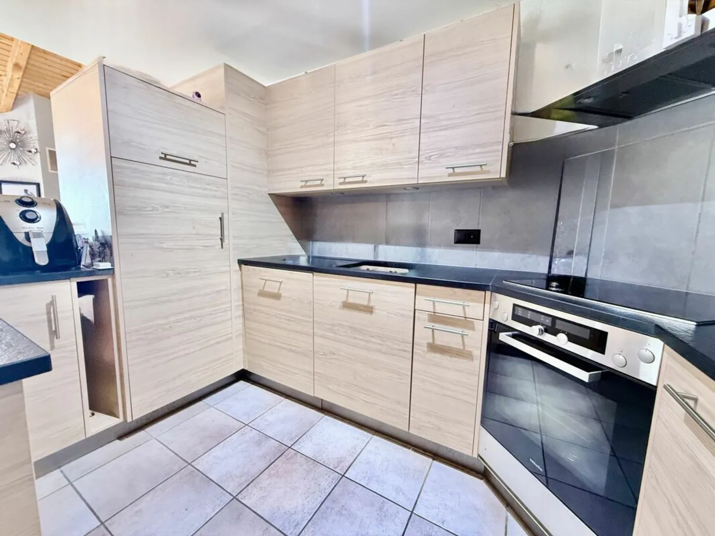 Saillon - 4½ Room Apartment on the Top Floor - Photo 2 of 6