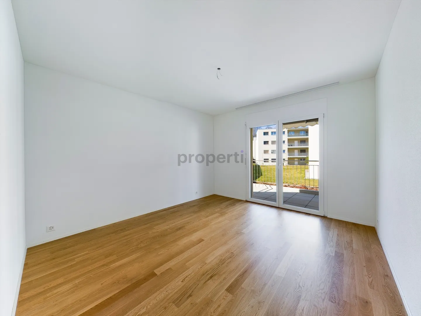 Apartment for rent - Photo 4 of 8