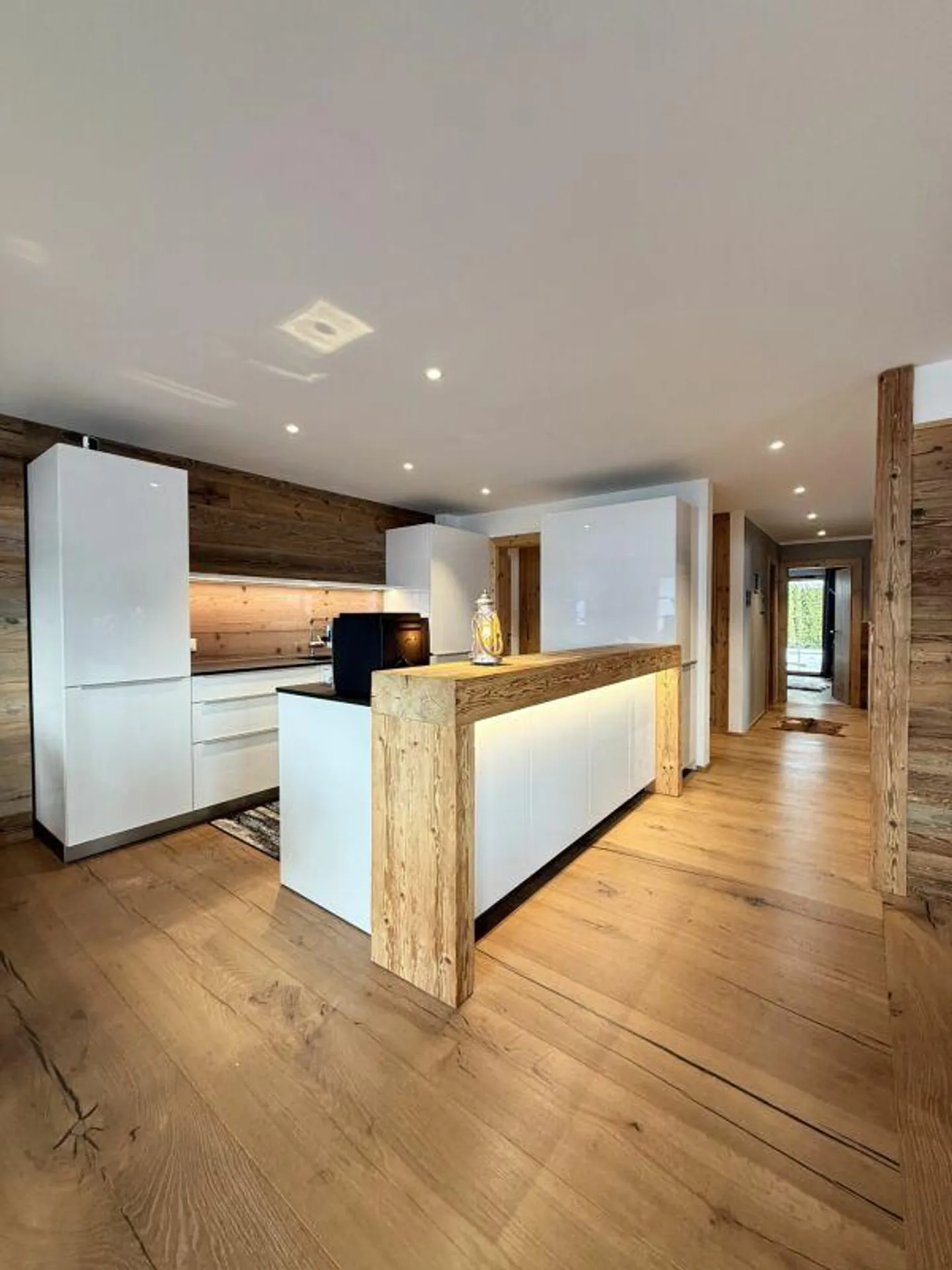 Exclusive Garden Apartment in Scenic Location - Photo 4 of 9