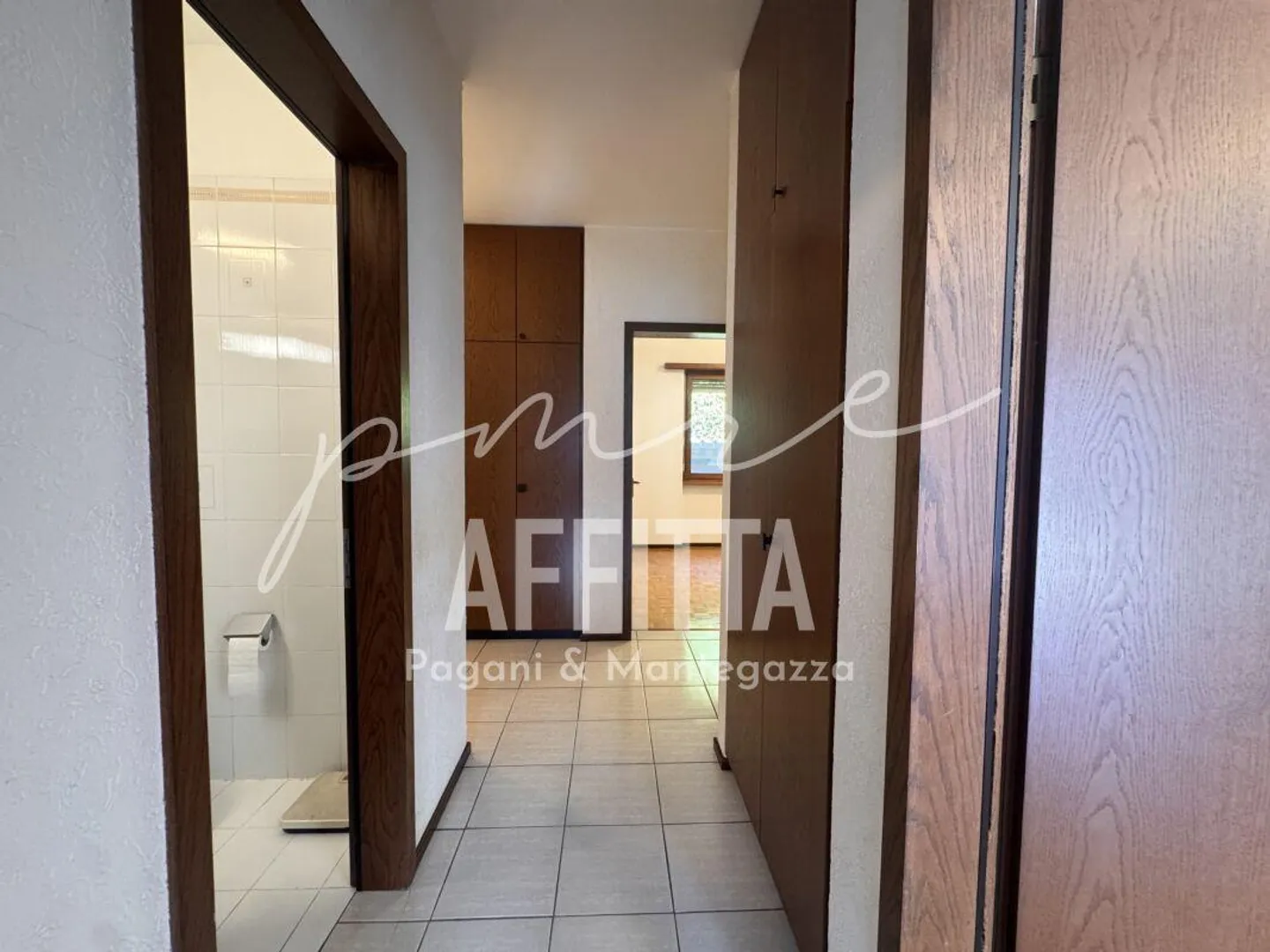 Casa a schiera affascinante con vista lago - Foto 6 di 11