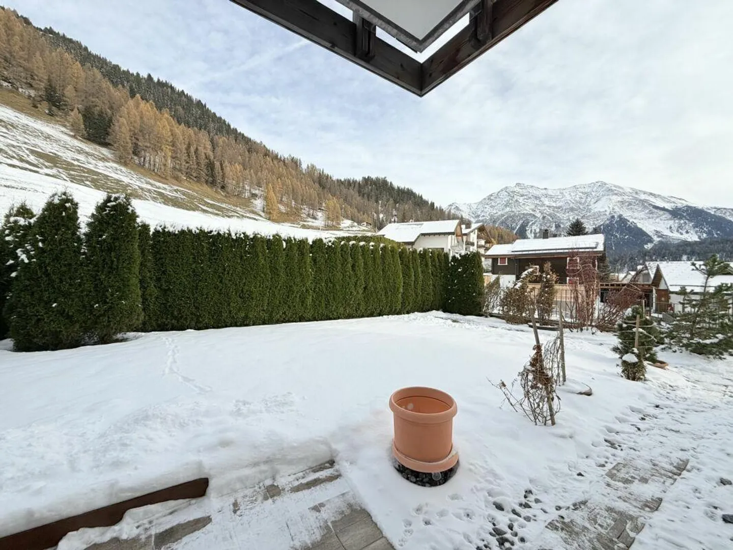 Exclusive Garden Apartment in Scenic Location - Photo 8 of 9