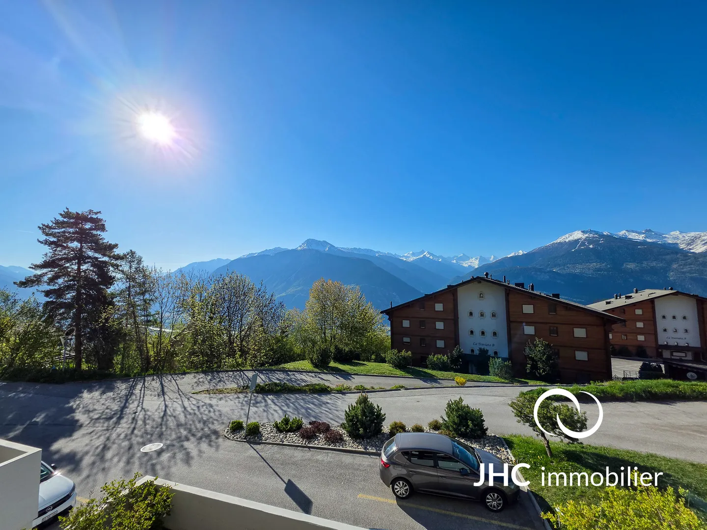 Charmante 2,5-Zimmer-Wohnung mit Aussicht in Randogne (Crans-Montana) - Foto 6 von 7