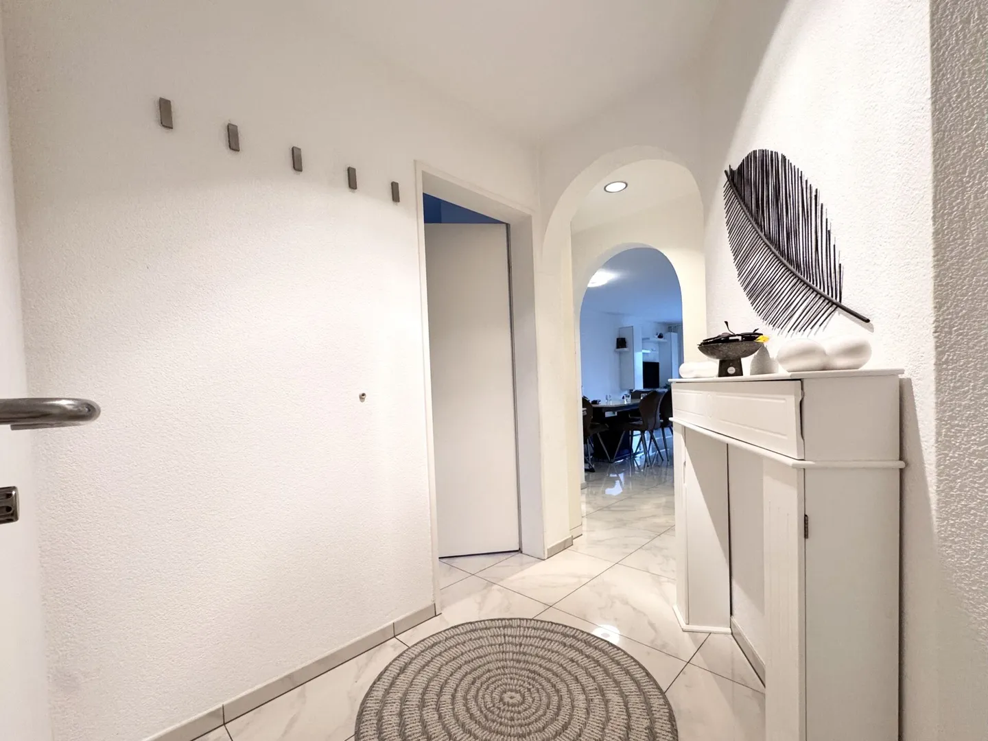 Vivere con comfort: 6 camere, idillio del giardino e terrazza soleggiata - Foto 16 di 18