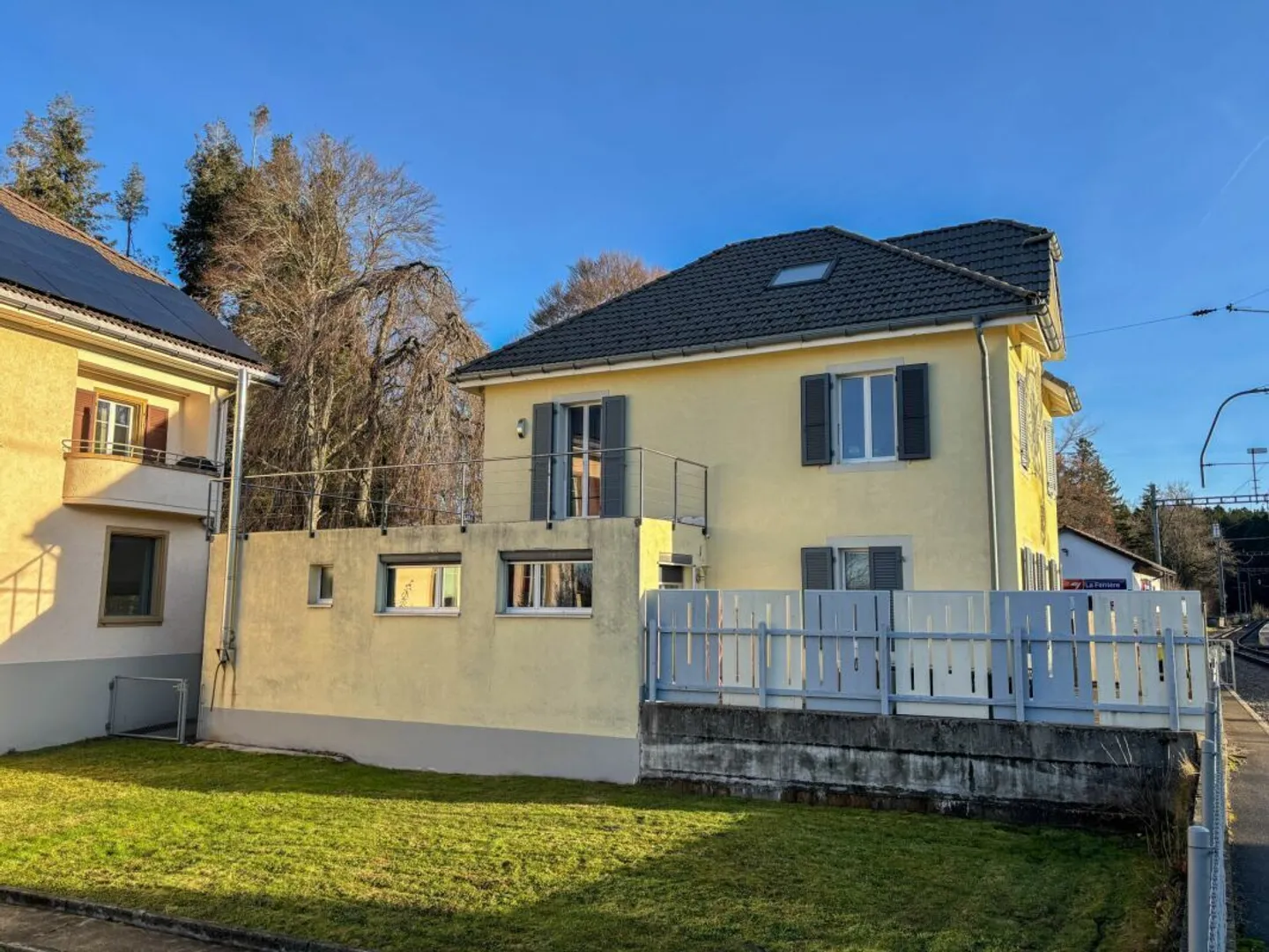 Charming family bungalow with 5.5 rooms and a second plot in the green zone - Photo 15 of 18