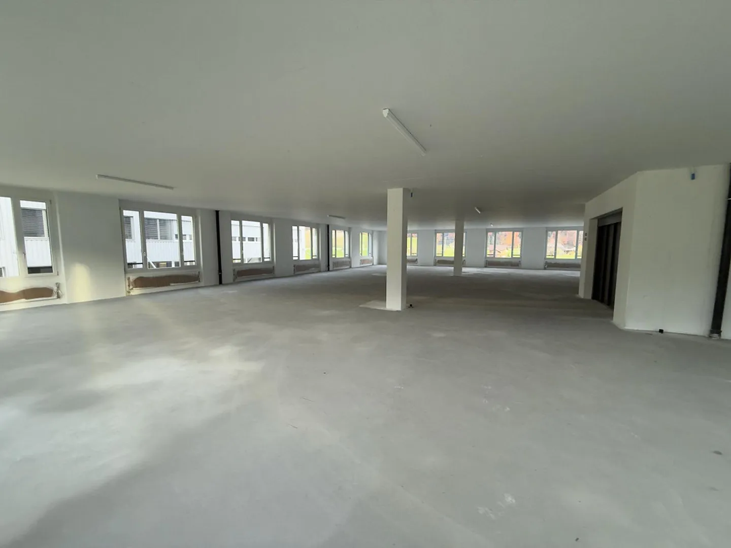 Espace Commercial Polyvalent - Photo 4 sur 6