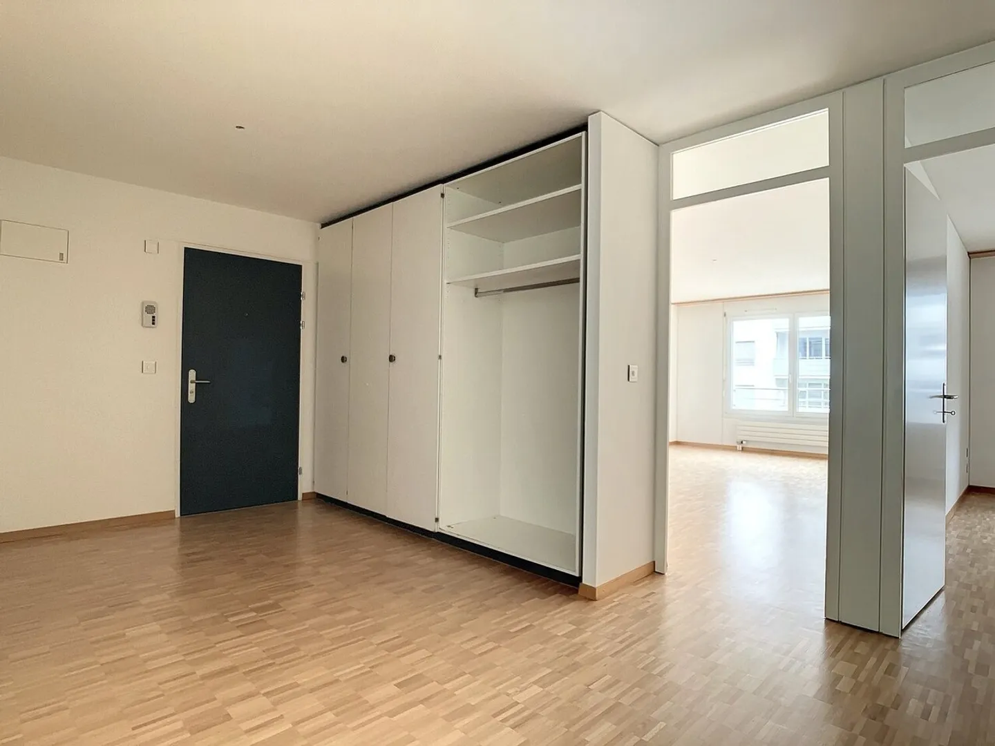 Grand 4.5 pces au 4ème étage - Photo 9 sur 11