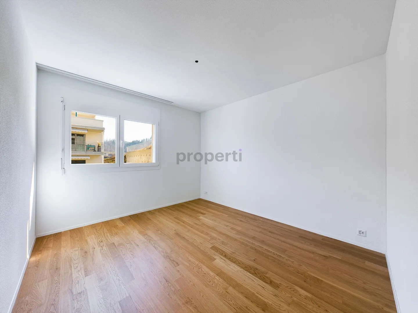 Apartment for rent - Photo 5 of 8