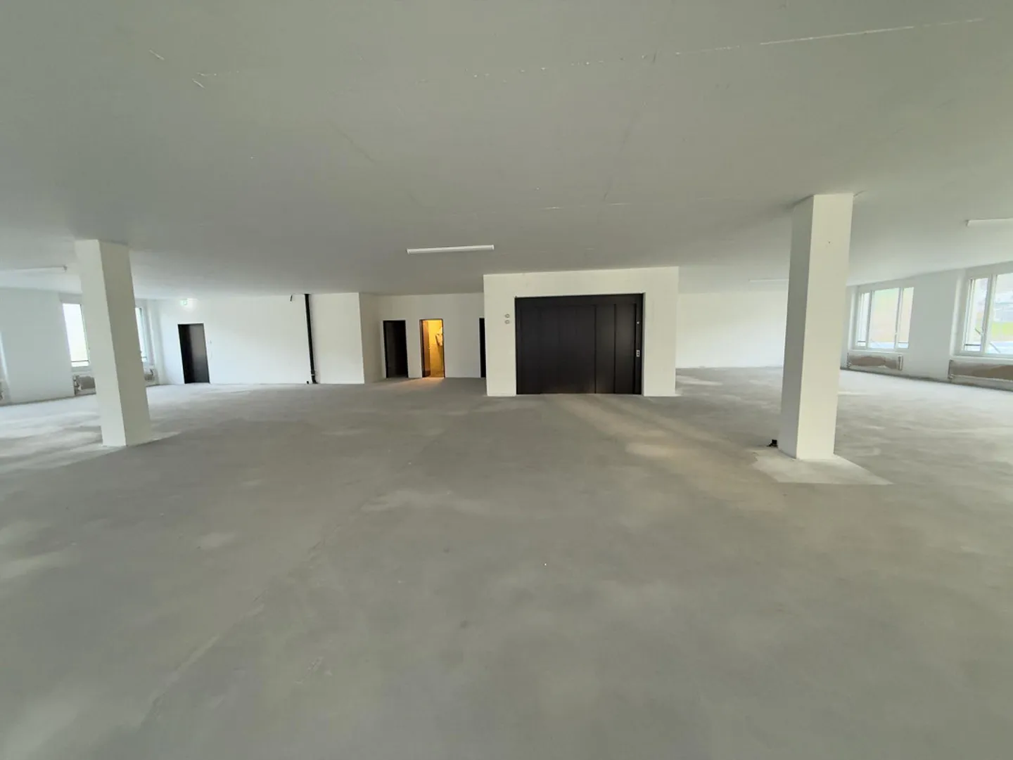 Espace Commercial Polyvalent - Photo 2 sur 6