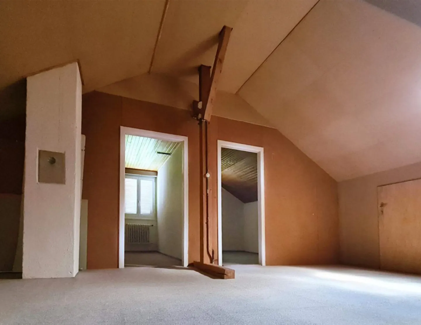 Lavorare e vivere sotto lo stesso tetto – affascinante casa unifamiliare con ufficio separato - Foto 9 di 15