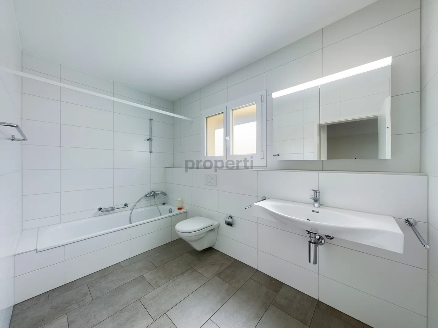 Apartment for rent - Photo 6 of 8