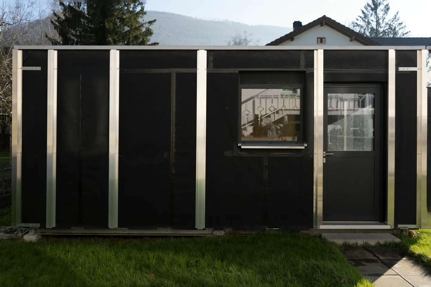Mini casa in vendita - Foto 2 di 9