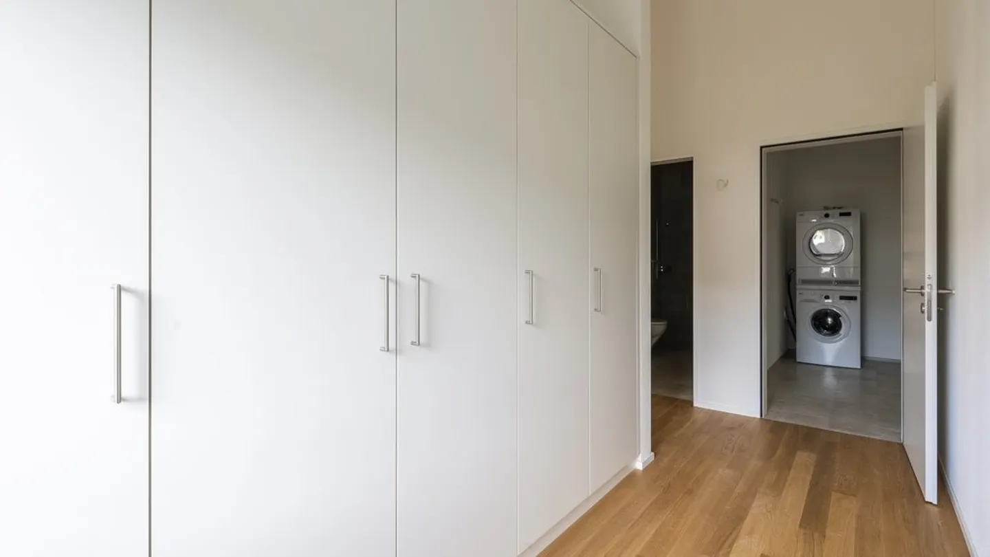 APPARTEMENT SPACIEUX 4.5 EN STANDARD DE PROPRIÉTÉ - Photo 8 sur 8