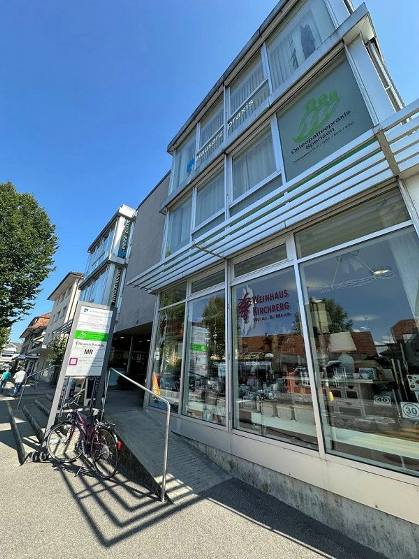 Your new business location in the heart of Kirchberg - Photo 2 of 4