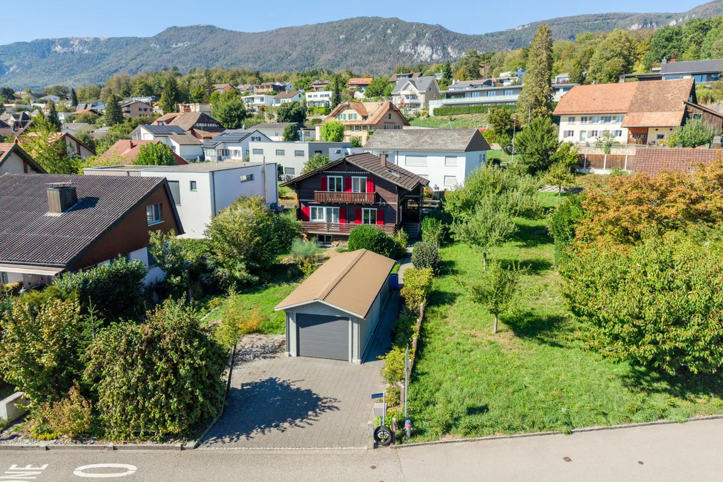 Rare single-family house in chalet style in a quiet location - Photo 12 of 13