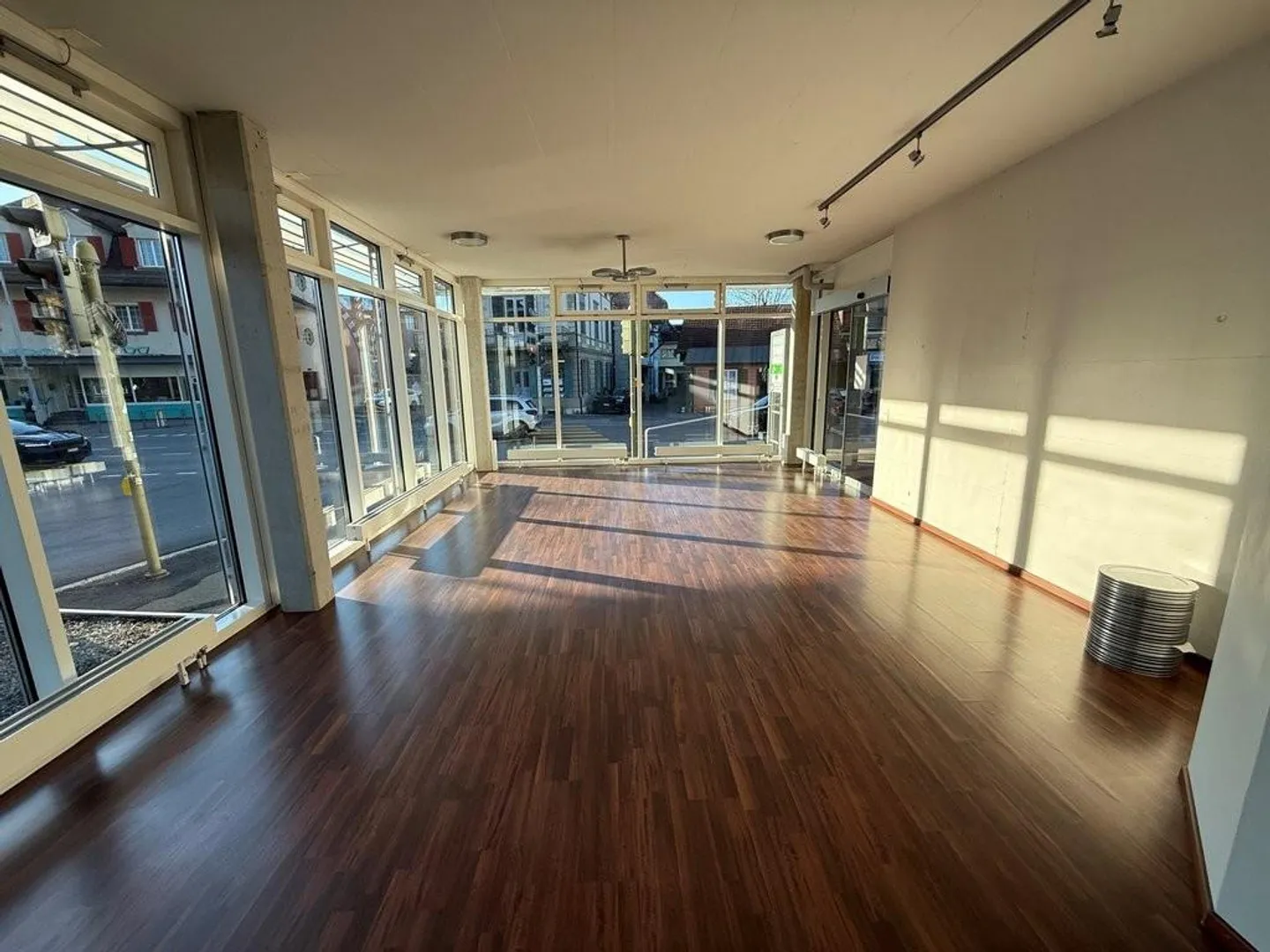 Your new business location in the heart of Kirchberg - Photo 3 of 4