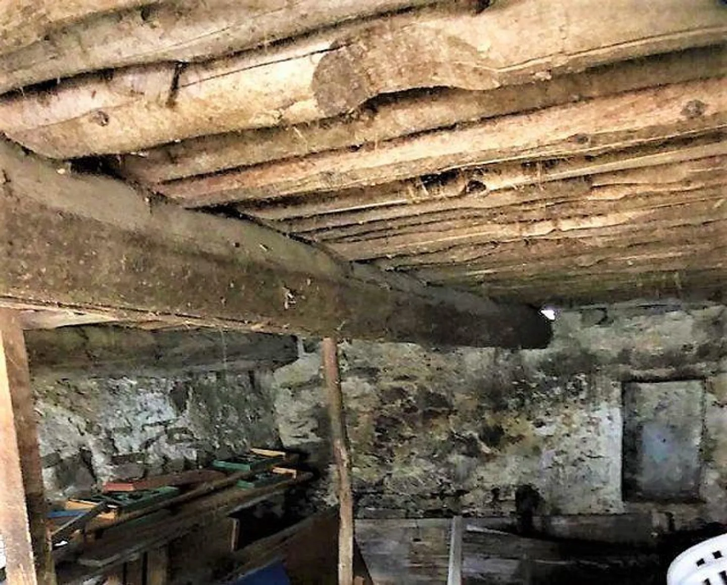 «Rustico da ristrutturare con piccolo terreno bella vista panoramica / Rustico zum Ausbauen mit kleinem Garten» - Foto 6 di 23